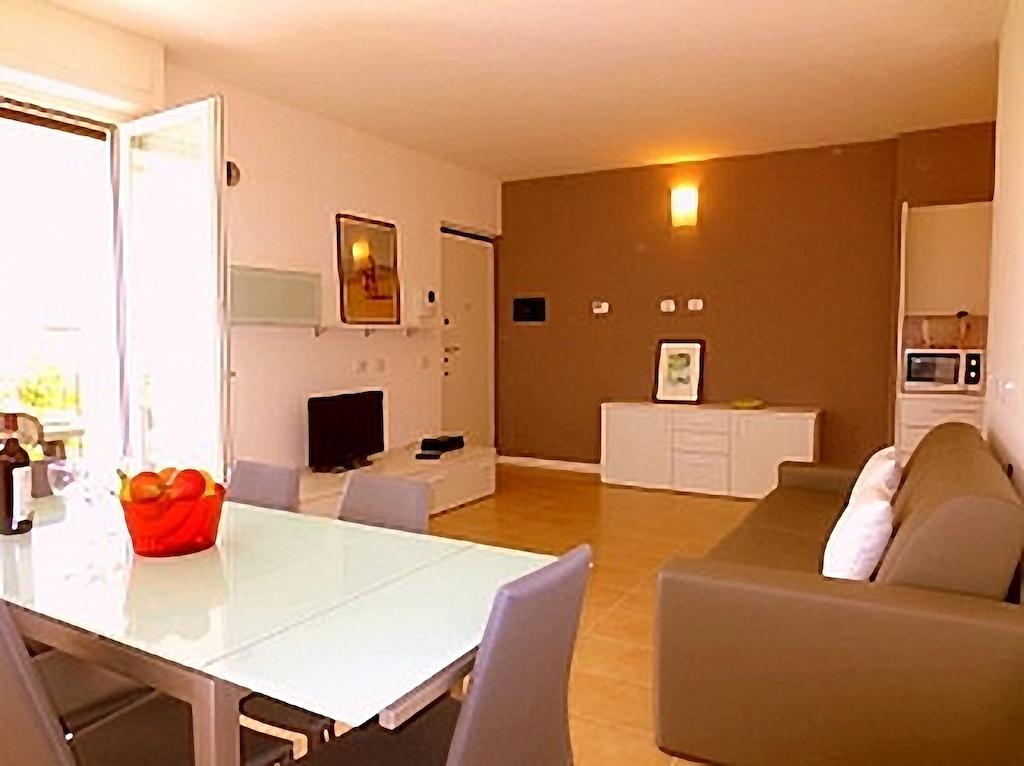 4 Village Centre Lenno Homes With Pool-By Italian Apartments Habitación foto